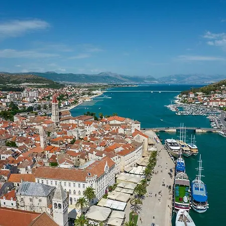 Mare&antonio Trogir